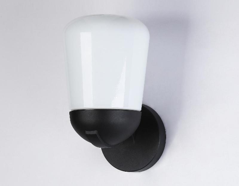 Уличный настенный светильник Ambrella Light Garden ST2083